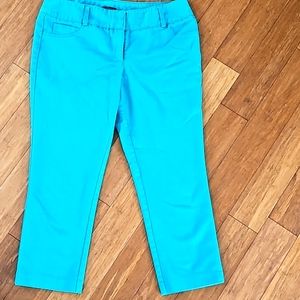 Maurices Capri Pants